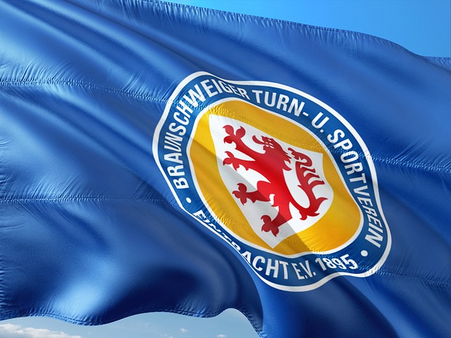 手进攻扭转 手进攻扭转